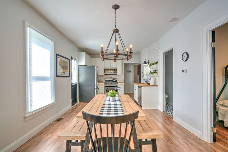 Lower Unit Dining