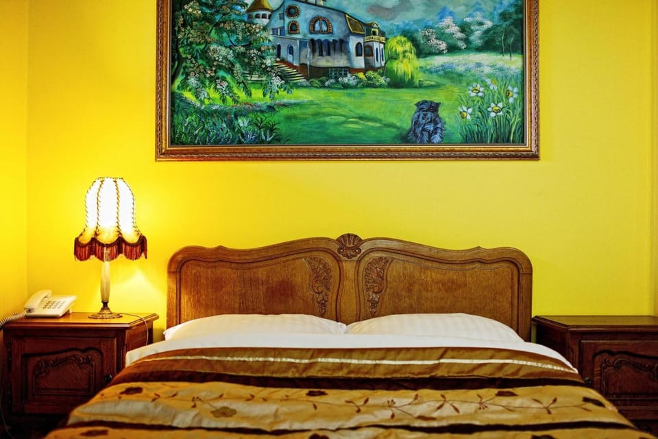 Premium bedding, individually decorated, individually furnished