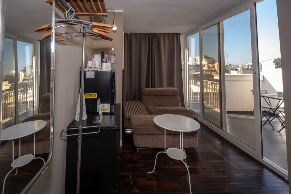 Triple Room, Balcony (4) | Living area | 32-inch flat-screen TV with cable channels, TV