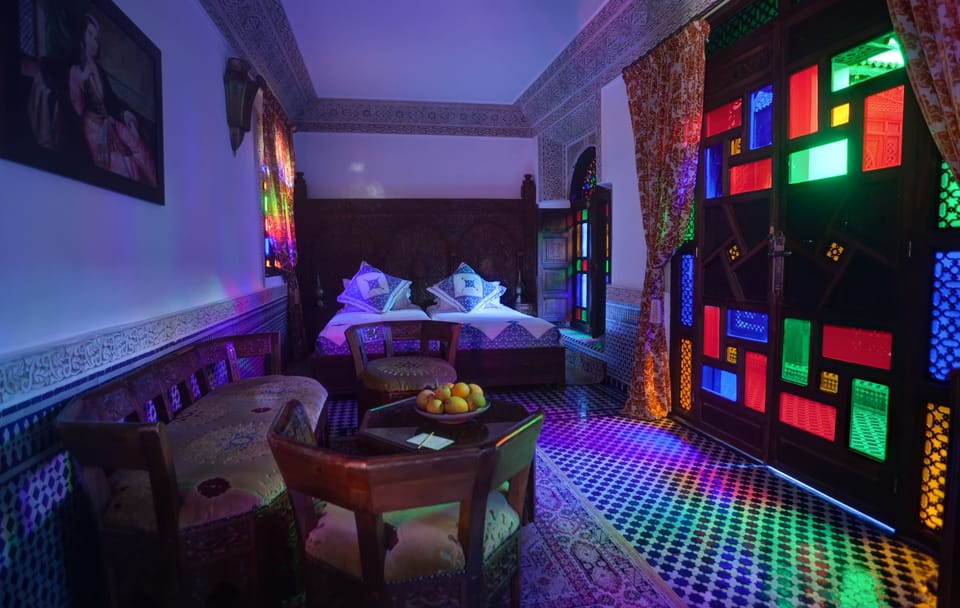 Suite | In-room safe, desk, WiFi (free)