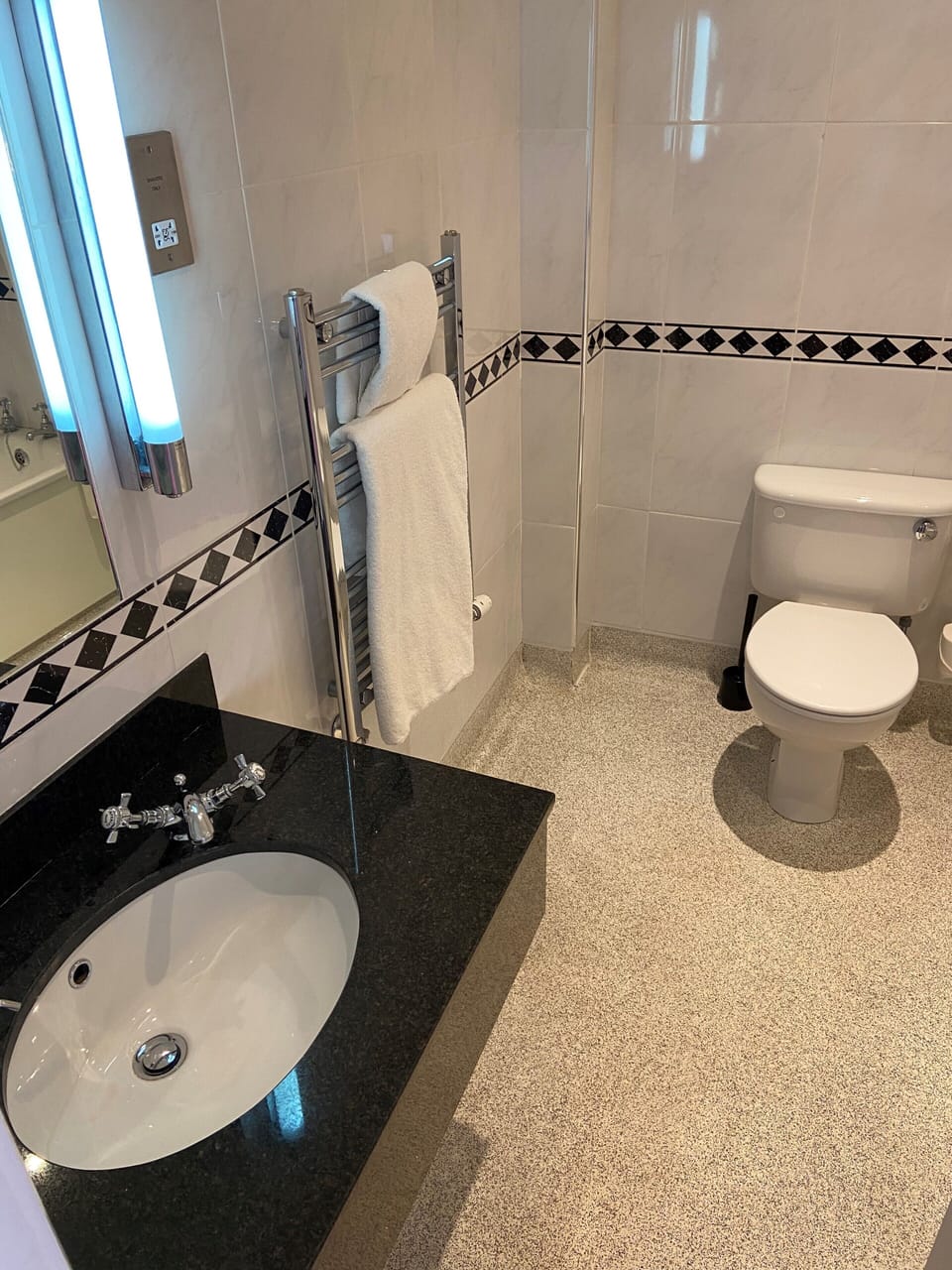 Double Room | Bathroom | Bathtub, hair dryer, towels