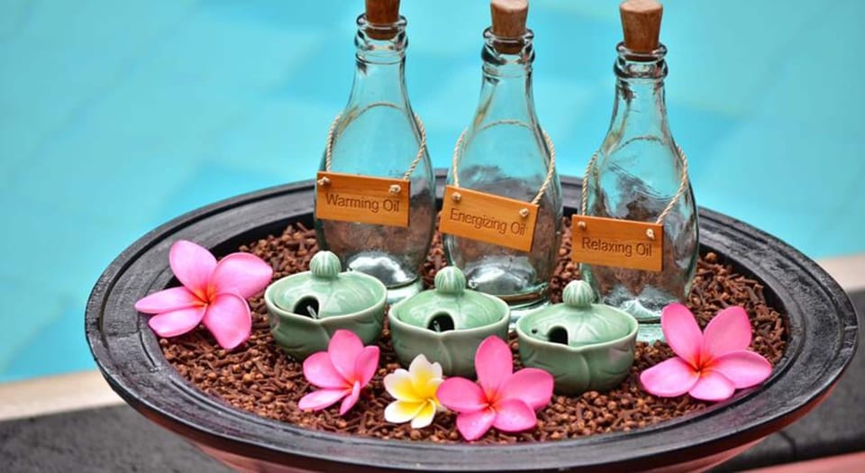 Couples treatment rooms, body treatments, aromatherapy, body wraps