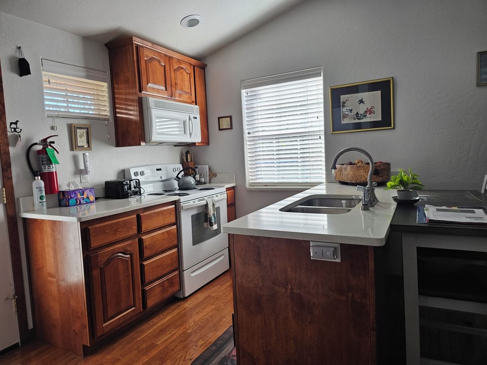 Full size Kitchen 