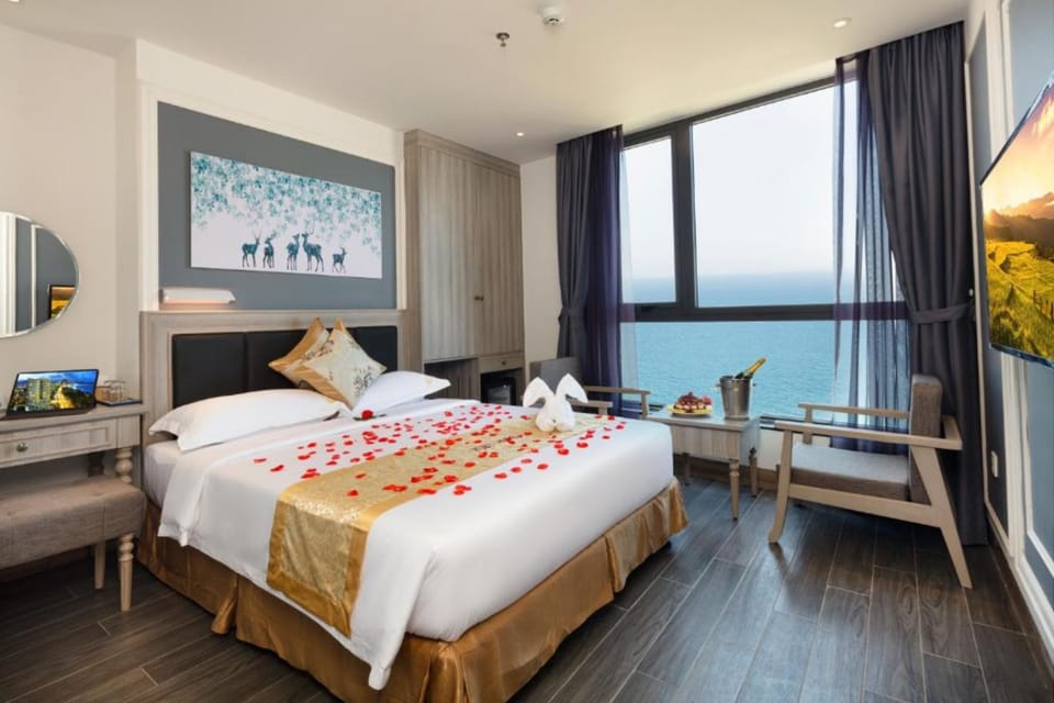 Luxury Double Room, Ocean View | Beach/ocean view