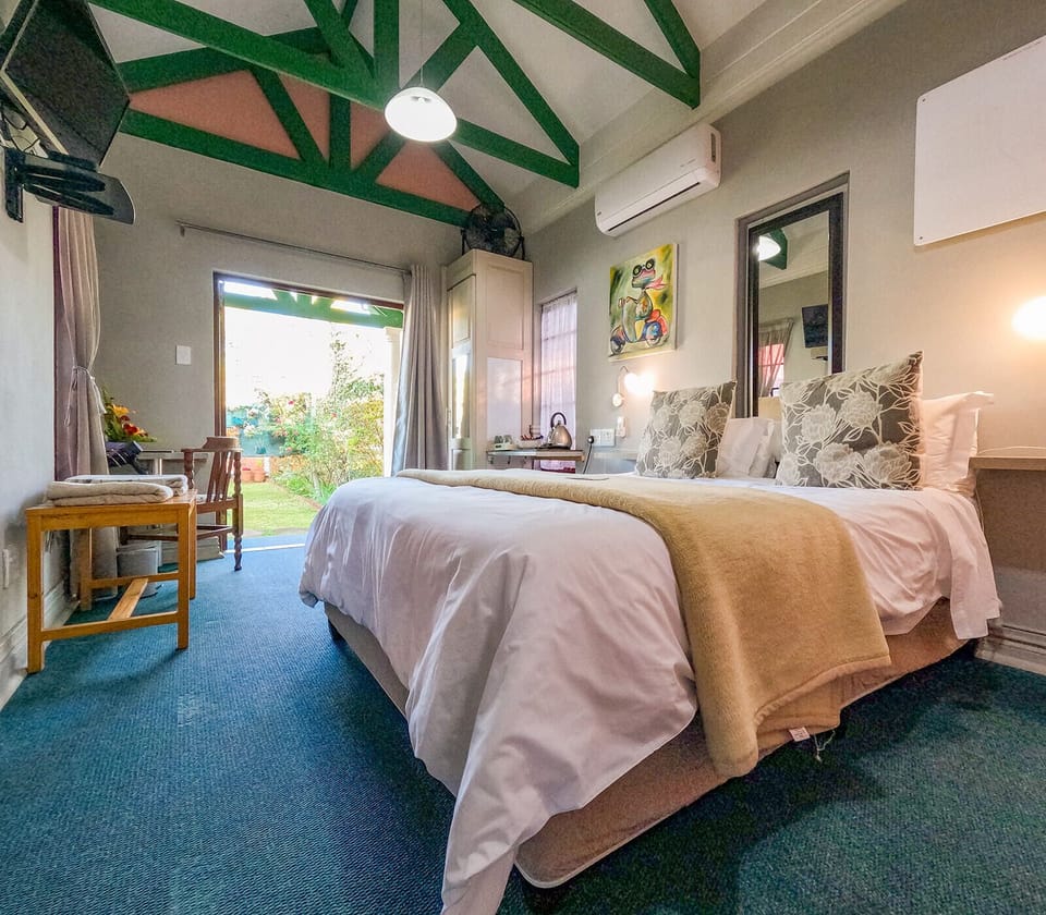 Standard Double Room | Premium bedding, memory foam beds, blackout drapes