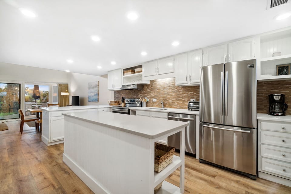 5-web-or-mls-22400-front-beach-rd-unit-22