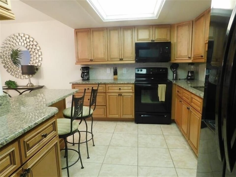 Gourmet kitchen