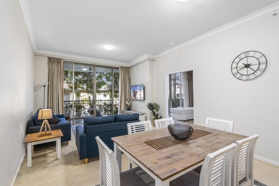 Chevron Apt. 2065