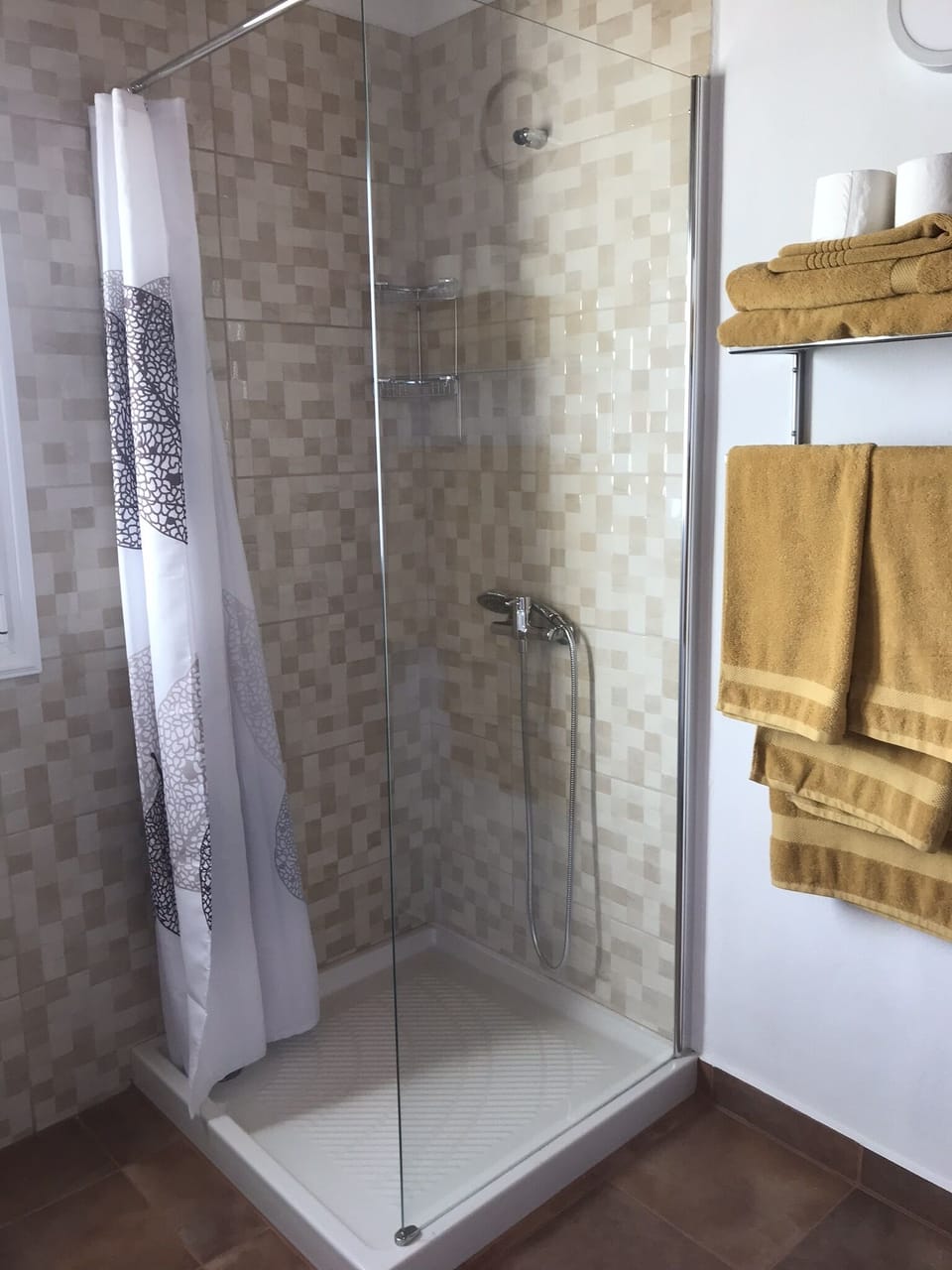 Shower room with quality towels supplied