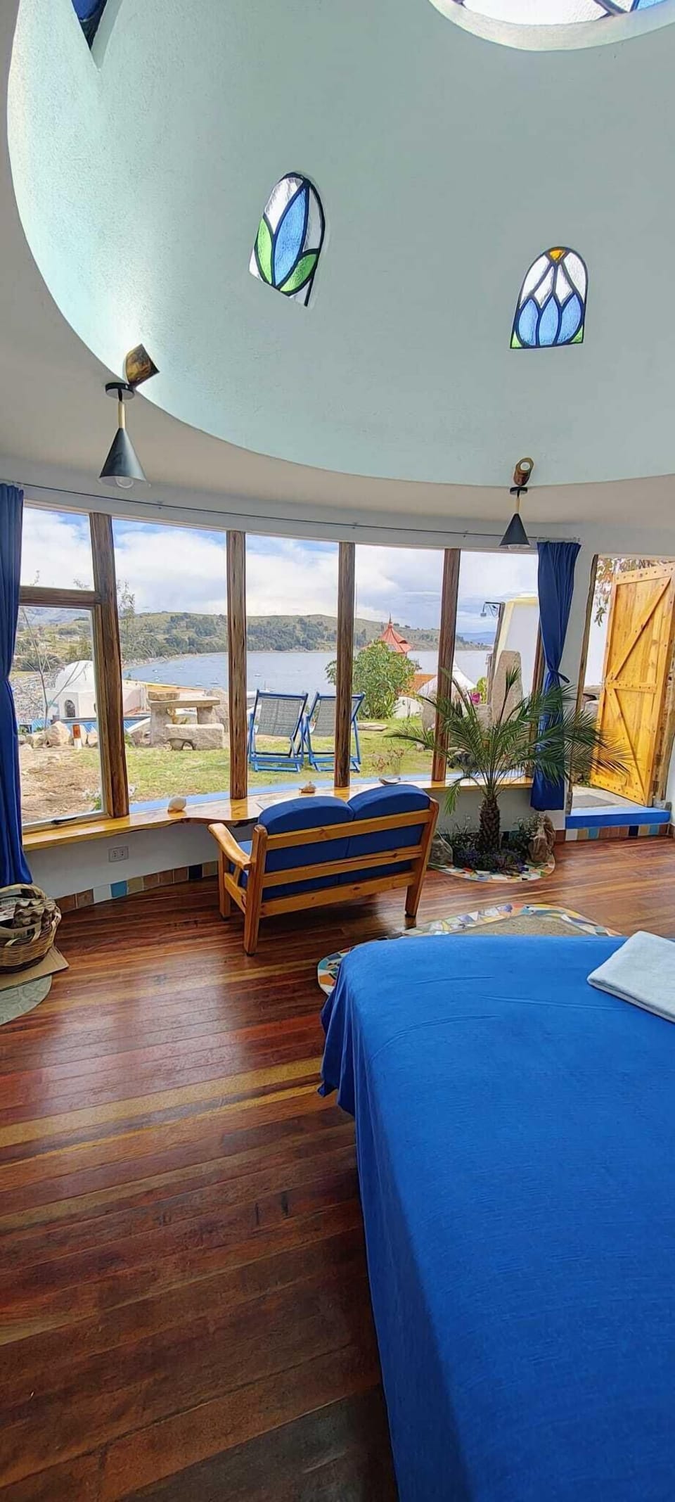 Deluxe Cabin, 1 Queen Bed | Individually decorated, individually furnished, soundproofing, free WiFi