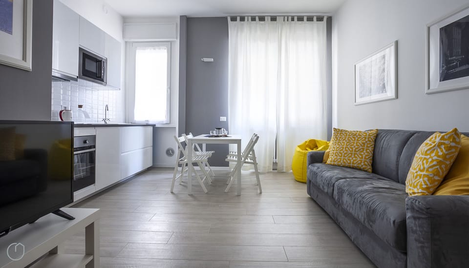 Apartment (1 Bedroom) | Interior