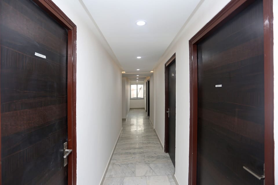 OYO Flagship 18533 Tulip Inn Hotel in Uttar Pradesh