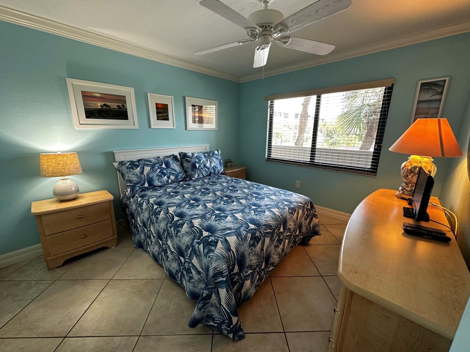 2-202 Guest Bedroom