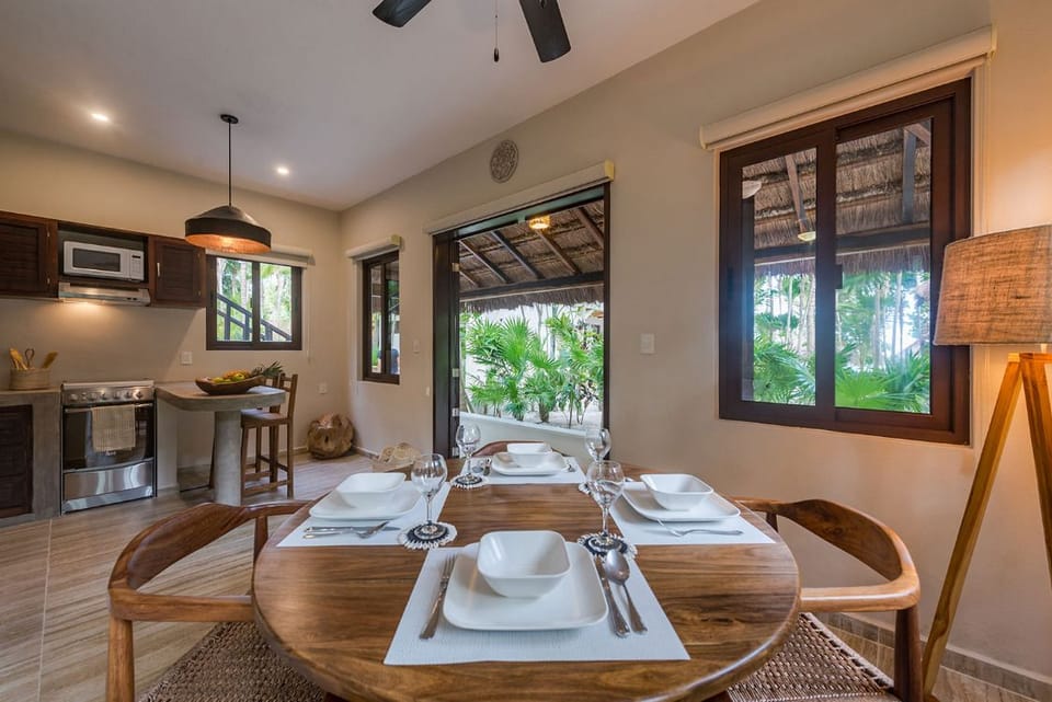 Standard Villa, 2 Bedrooms, Non Smoking | In-room dining