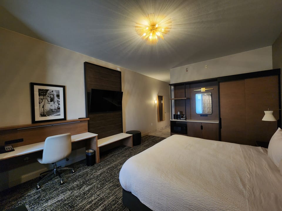 Standard King (21 & older only) | Premium bedding, down comforters, pillowtop beds, laptop workspace