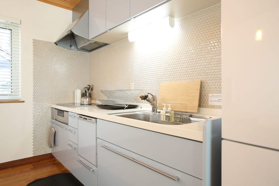 Comfort Villa | Private kitchen | Fridge, microwave, stovetop, dishwasher