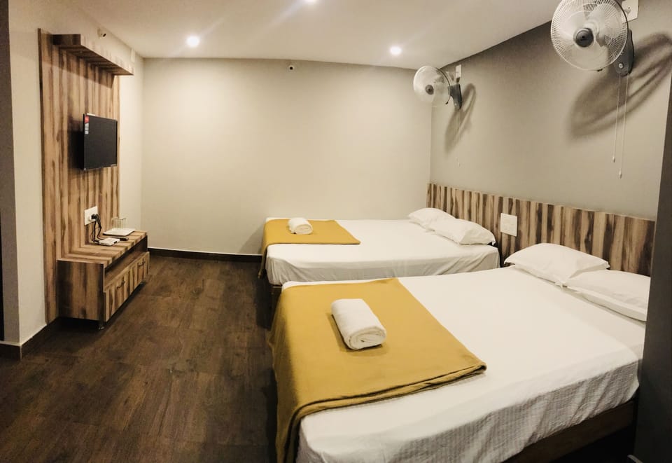 Deluxe Quadruple room with Balcony | Soundproofing