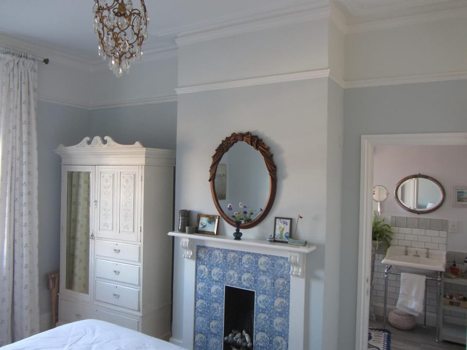 Deluxe King Room | Premium bedding, down comforters, pillowtop beds, individually decorated