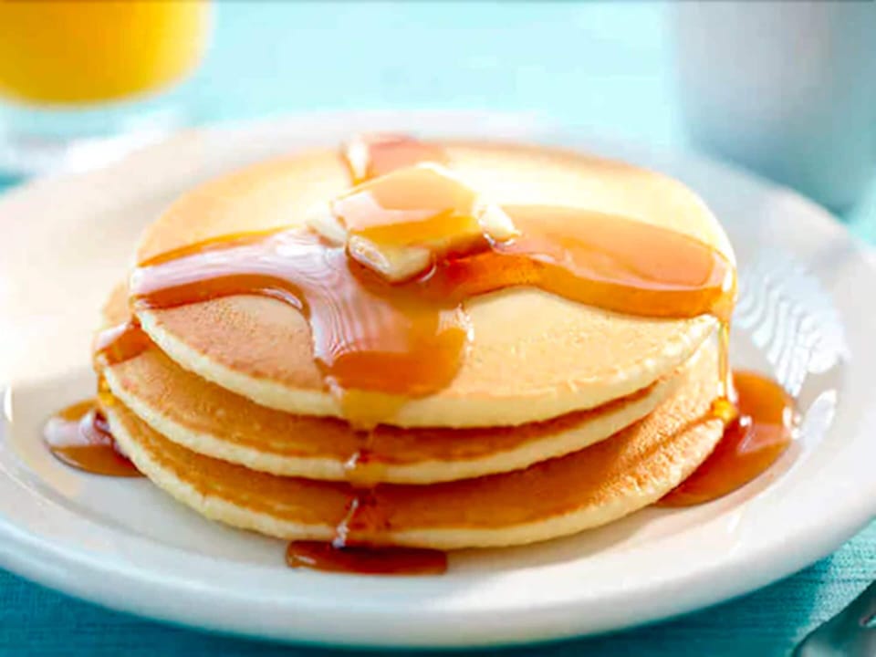 Daily cooked-to-order breakfast for a fee