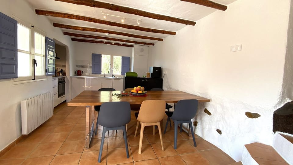 Modern kitchen and dining area