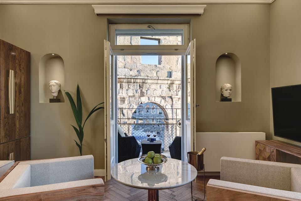 Luxury Apartment | Memory foam beds, in-room safe, individually decorated
