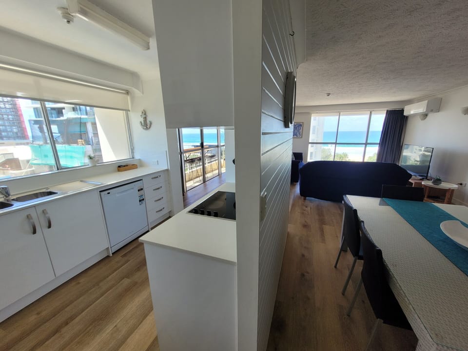 U19 KITCHEN DINING