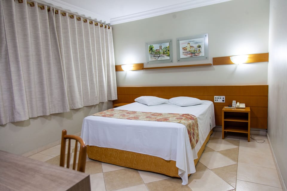 Luxury Single Room | Minibar, blackout drapes, free WiFi, bed sheets