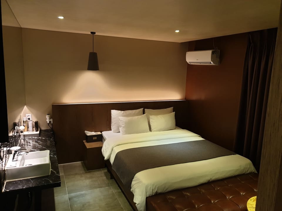 Deluxe Room | Free WiFi