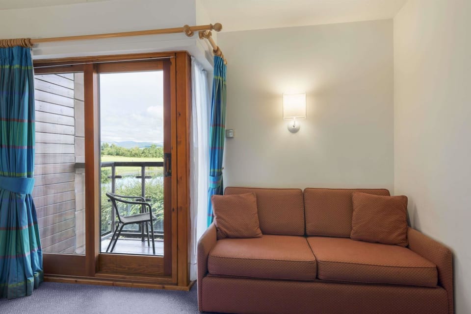 Desk, laptop workspace, free cribs/infant beds, free WiFi