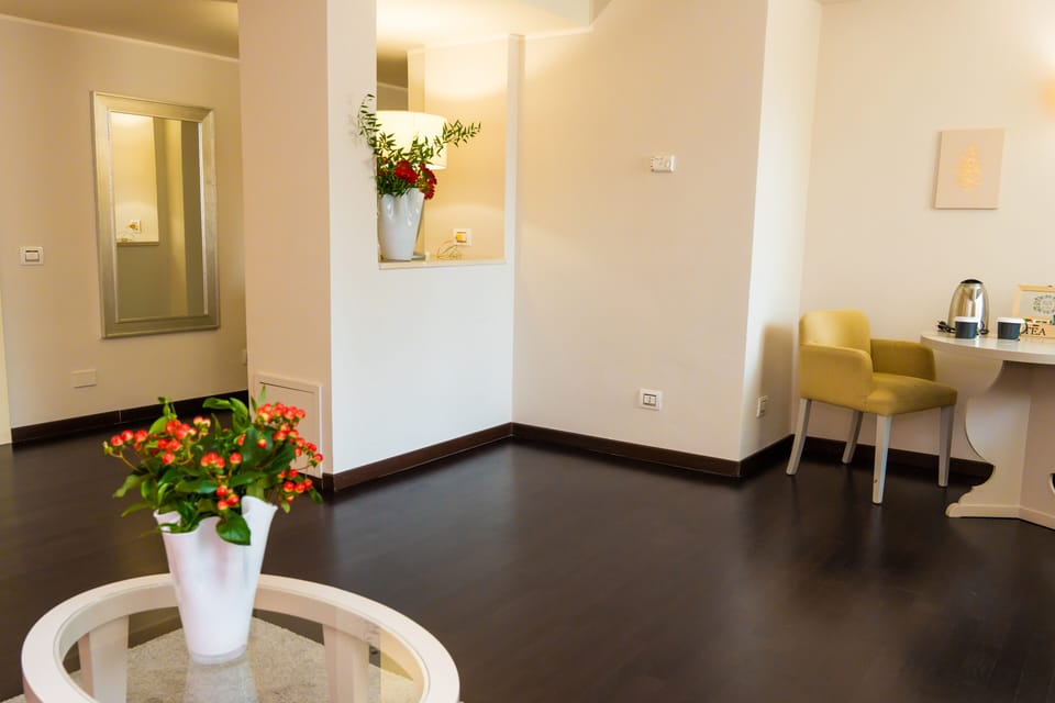 Suite, Multiple Beds | Premium bedding, minibar, in-room safe, soundproofing