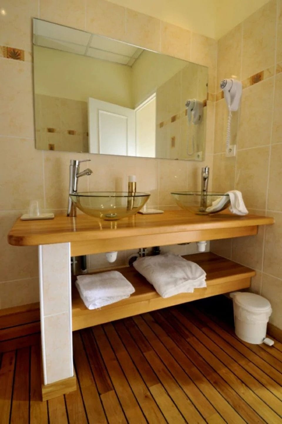 Double Room | Bathroom | Hair dryer, towels