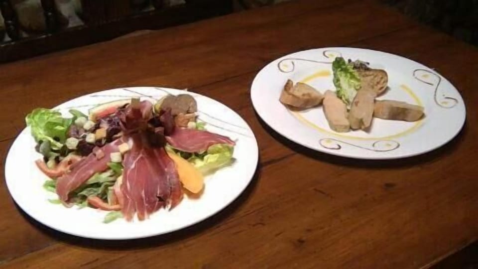 Lunch and dinner served