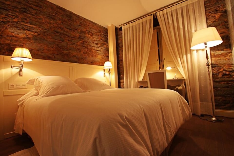 Standard Single Room | Premium bedding, memory foam beds, in-room safe, desk