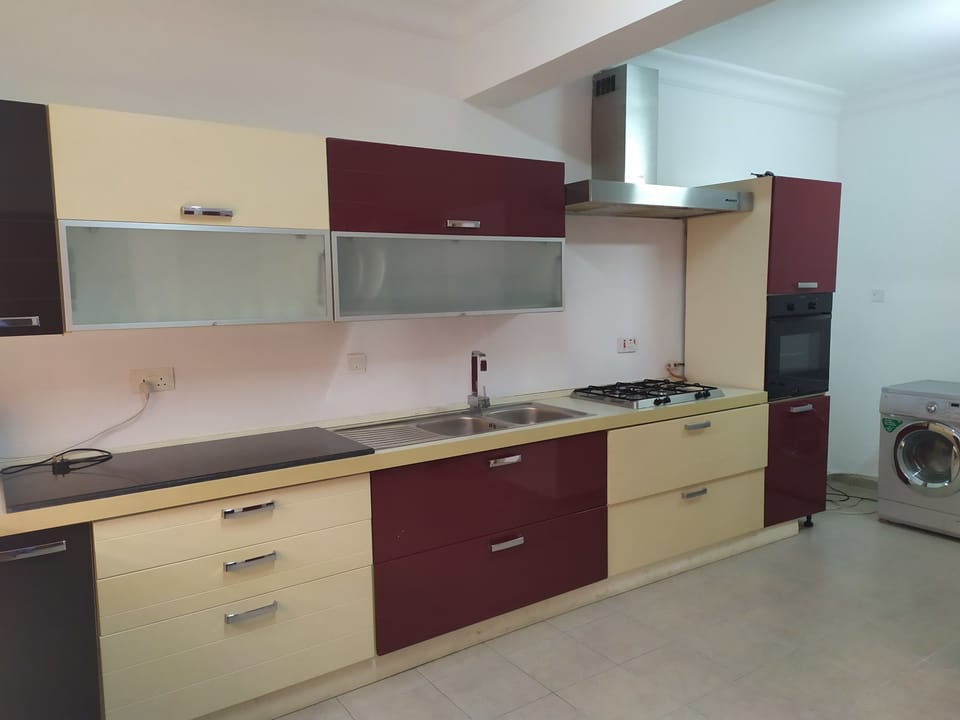 Premium Apartment | Private kitchen | Fridge, microwave, oven, stovetop