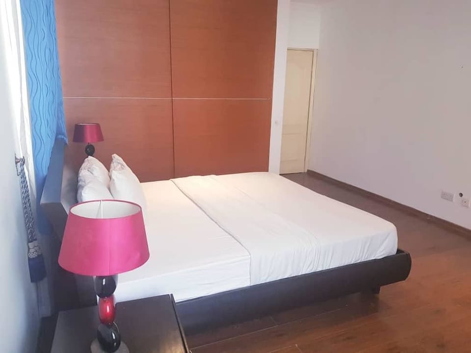 Premium Apartment | 4 bedrooms, in-room safe, laptop workspace, iron/ironing board