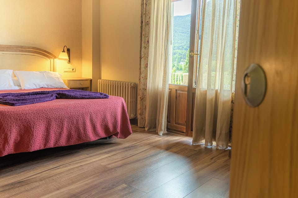 Junior Suite | Individually decorated, desk, free WiFi, bed sheets