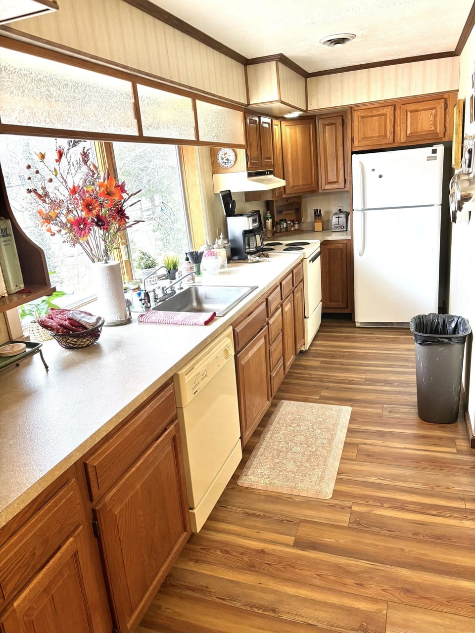 Superior Apartment, Private Bathroom (Girlfriends Getaway) | Private kitchen