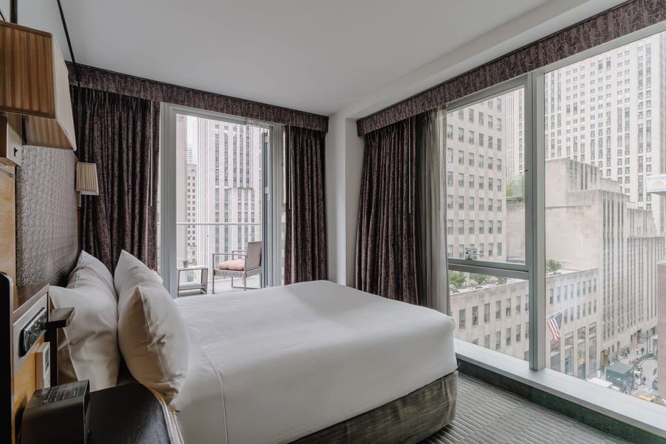 Superior Room | Premium bedding, in-room safe, desk, laptop workspace
