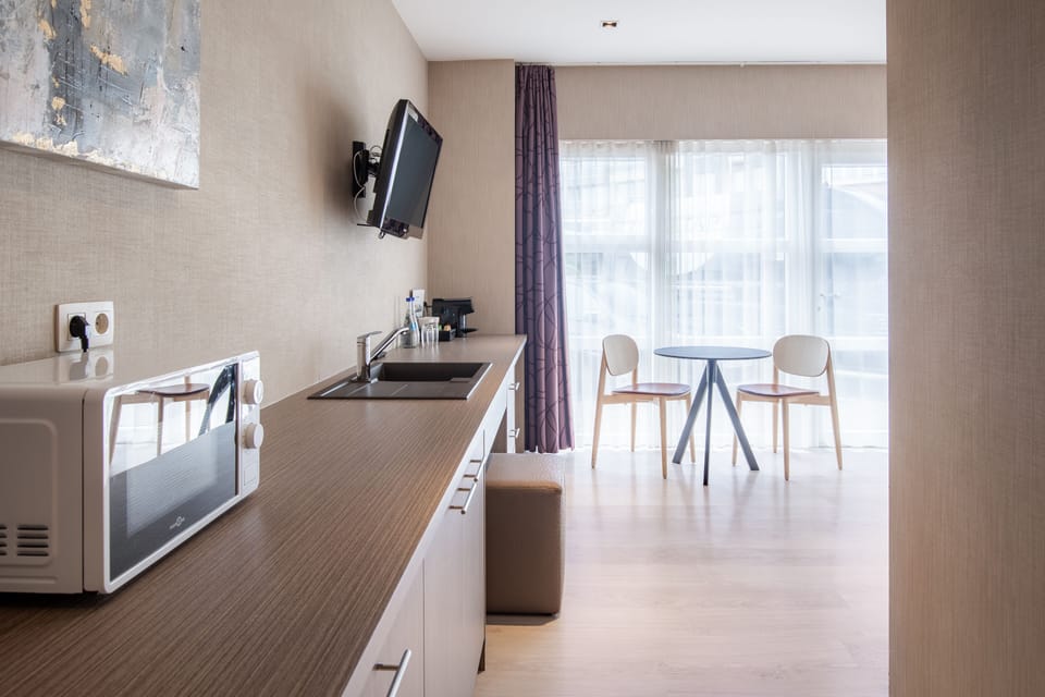 Family Room, 2 Bedrooms | Private kitchen | Mini-fridge