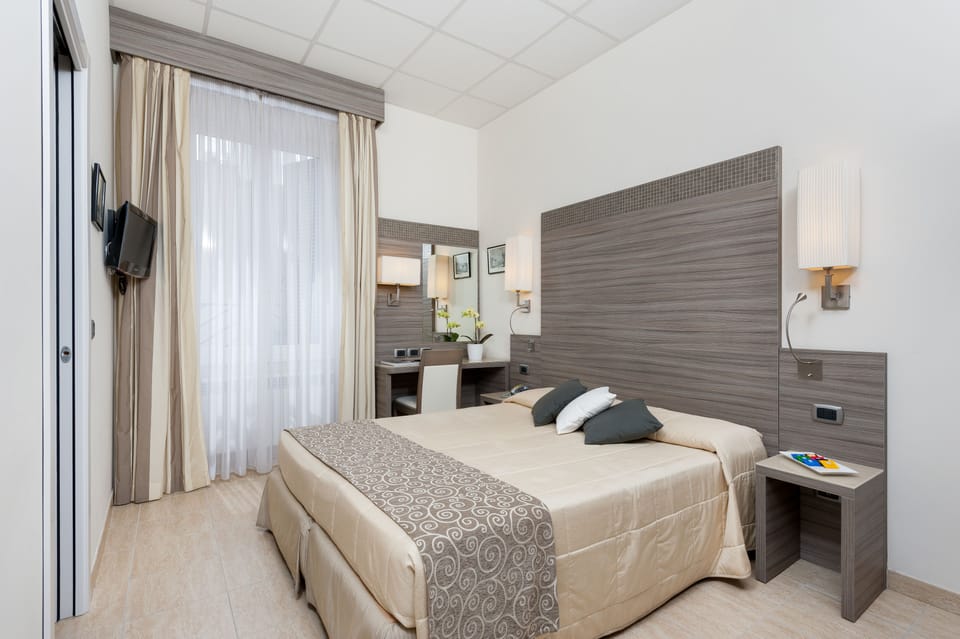 Premium bedding, Select Comfort beds, minibar, in-room safe