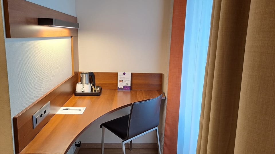 Superior Double or Twin Room | Minibar, in-room safe, desk, soundproofing