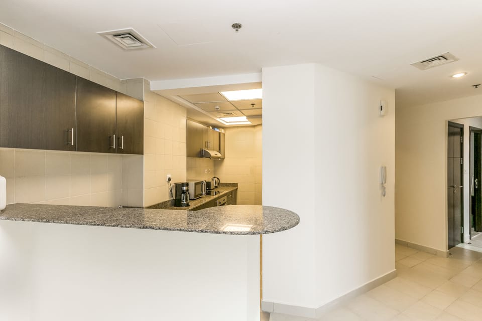 DHH - High Floor Spacious 2 Beds Torch Dubai Marina | Private kitchen | Full-size fridge, microwave, oven, stovetop
