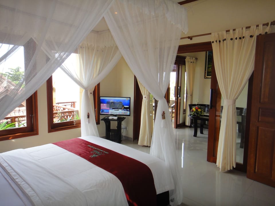 Family Room, Sea View | In-room safe, soundproofing, free WiFi, bed sheets