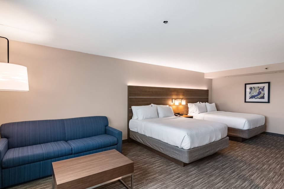 In-room safe, desk, laptop workspace, blackout drapes