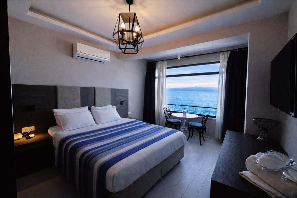 Exclusive Room, Sea View | Premium bedding, down comforters, memory foam beds, free minibar
