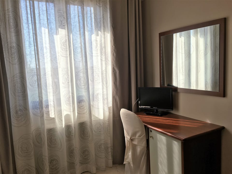 Minibar, desk, blackout drapes, cribs/infant beds