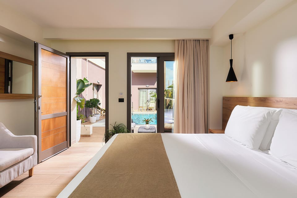 Iron/ironing board, free WiFi