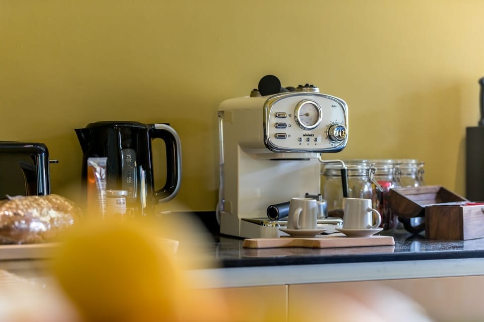 Villa Baan Putahracsa. Unlimited ground coffee, five types of tea are offered