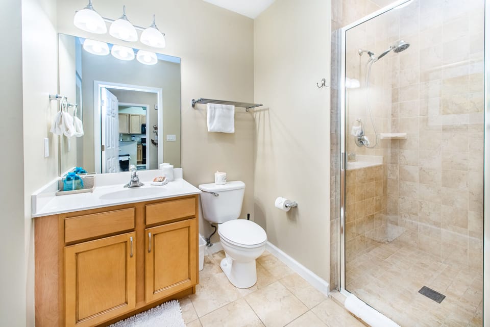Full sized bathroom