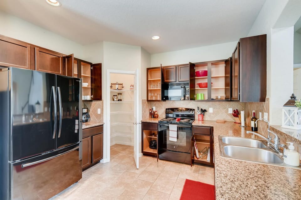 Fully stocked kitchen